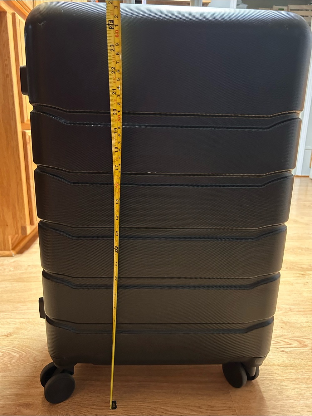 Expandable Black Hardshell Spinner Luggage - Travel-Ready Carry-On